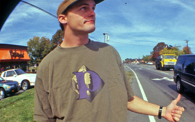 the Friend tee by PLAY 1995
